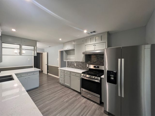 2917 Hickox Road, Rowlett, TX 75089