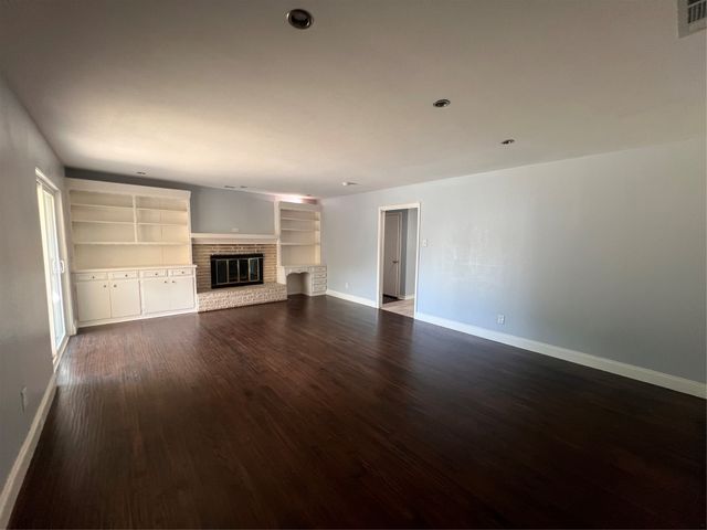 2917 Hickox Road, Rowlett, TX 75089