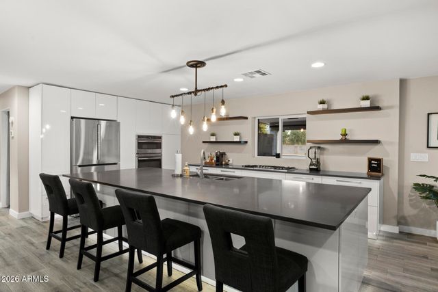 6421 E CORRINE Drive, Scottsdale, AZ 85254