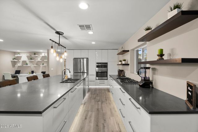 6421 E CORRINE Drive, Scottsdale, AZ 85254