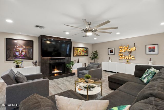 6421 E CORRINE Drive, Scottsdale, AZ 85254