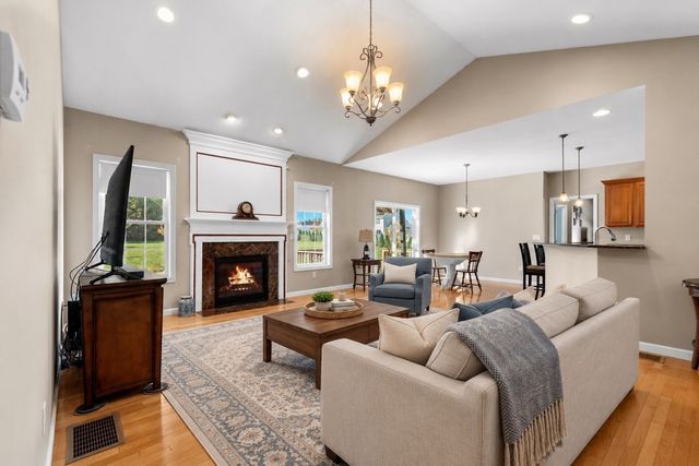 3 Hickory Lane, Bridgewater, MA 02324