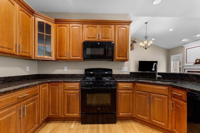 3 Hickory Lane, Bridgewater, MA 02324