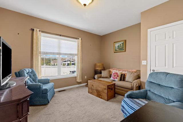 3 Hickory Lane, Bridgewater, MA 02324