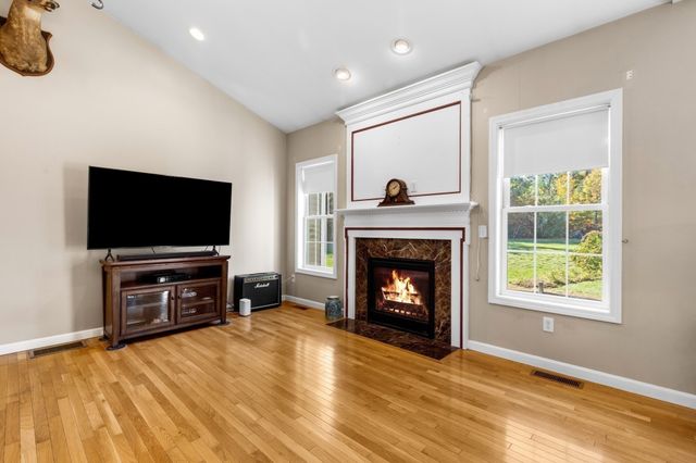 3 Hickory Lane, Bridgewater, MA 02324