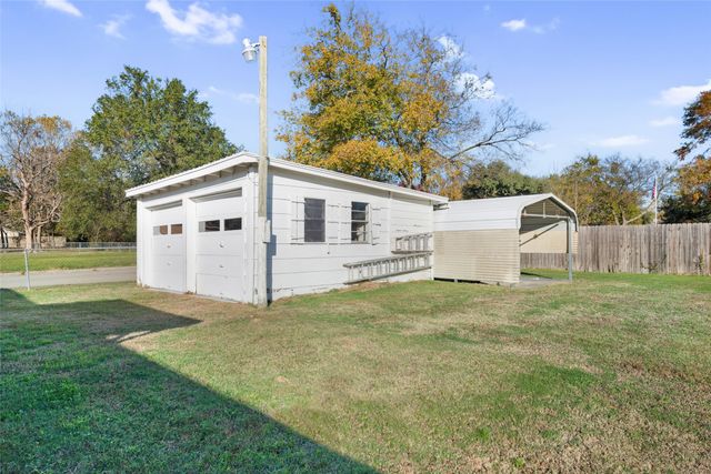 927 Alabama Street, Sulphur Springs, TX 75482