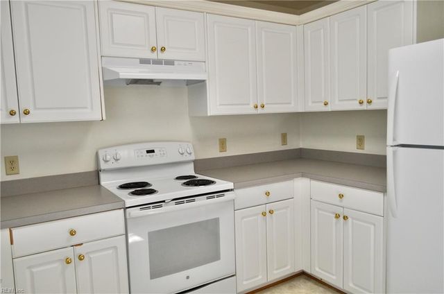 2557 Oconee Ave Apt 202, Virginia Beach, VA 23454