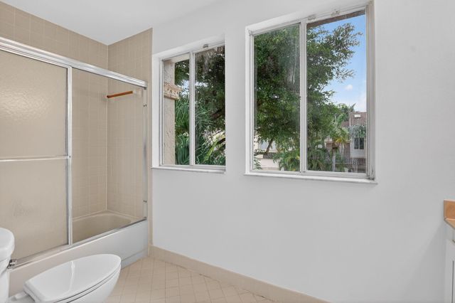 6780 Via Regina, Boca Raton, FL 33433