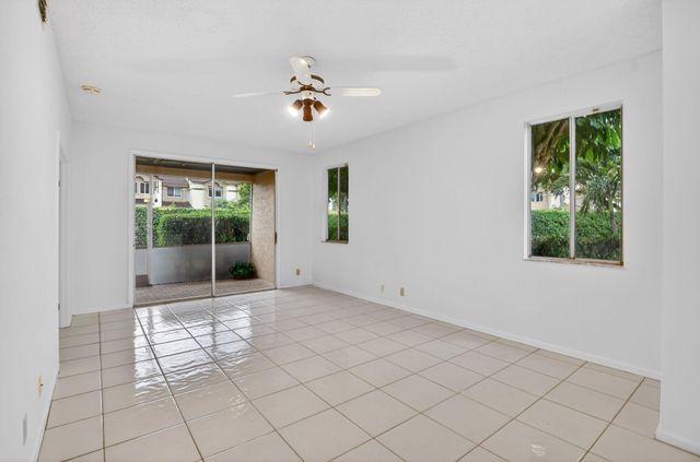 6780 Via Regina, Boca Raton, FL 33433