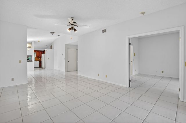 6780 Via Regina, Boca Raton, FL 33433