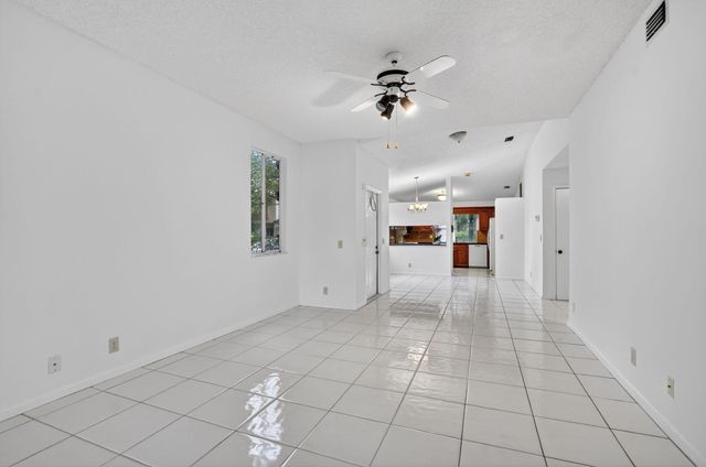 6780 Via Regina, Boca Raton, FL 33433
