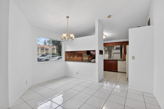 6780 Via Regina, Boca Raton, FL 33433
