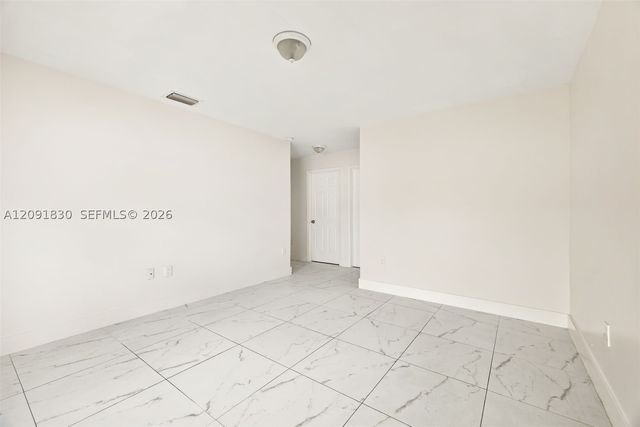 523-525 NW 106th St, Miami, FL 33150