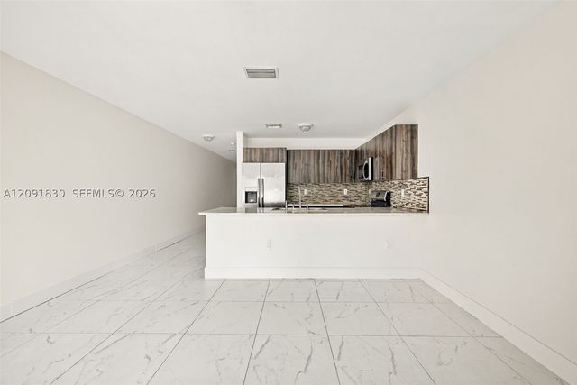 523-525 NW 106th St, Miami, FL 33150