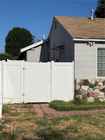 7045 Lindley, Reseda, CA 91335