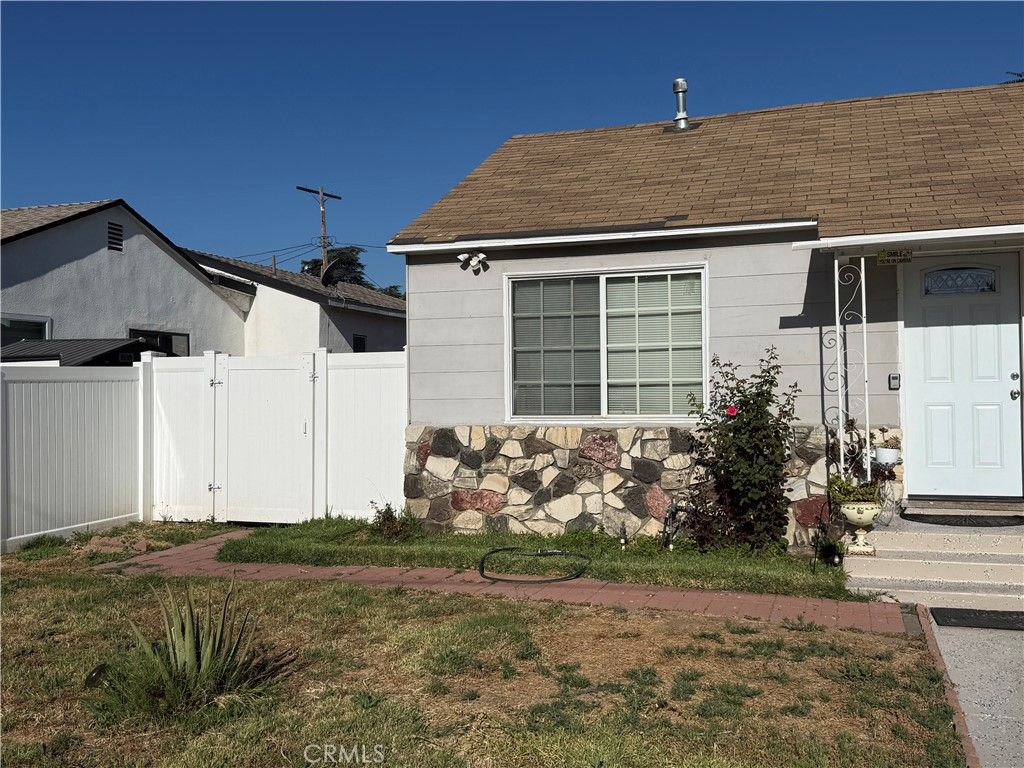 7045 Lindley, Reseda, CA 91335