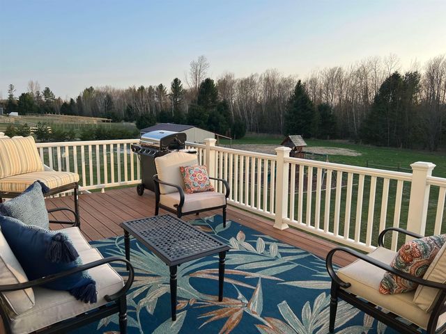 7495 Bennett Road, Williamsburg, MI 49690