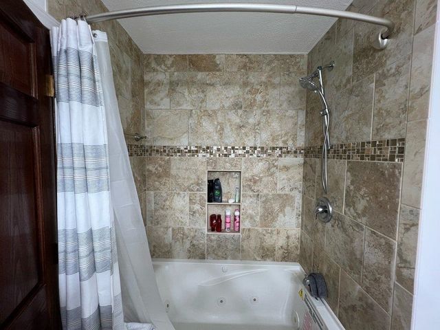 7495 Bennett Road, Williamsburg, MI 49690