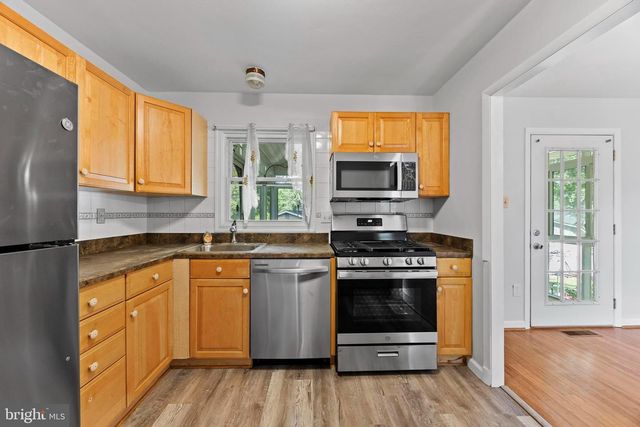 817 BELFAST RD, Waldorf, MD 20602