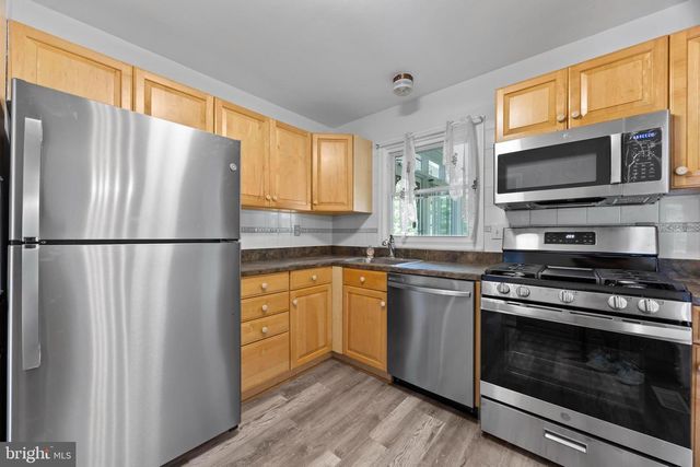 817 BELFAST RD, Waldorf, MD 20602