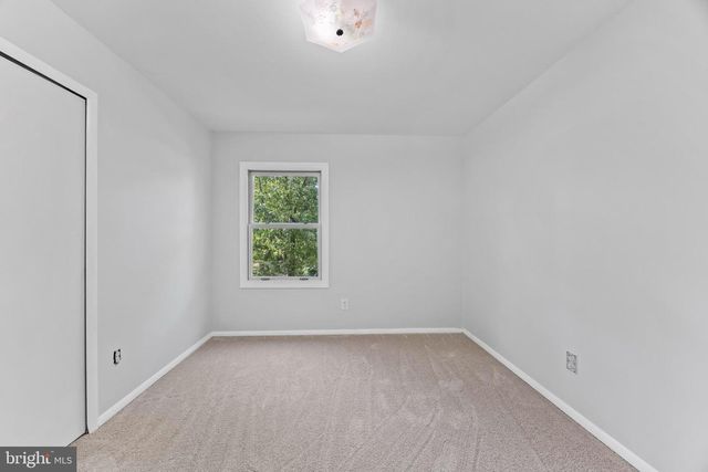 817 BELFAST RD, Waldorf, MD 20602
