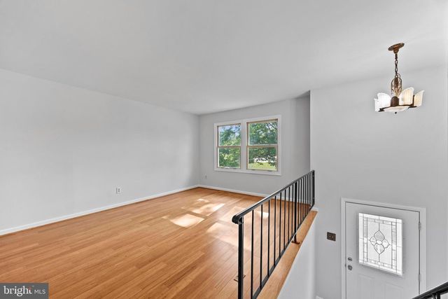 817 BELFAST RD, Waldorf, MD 20602