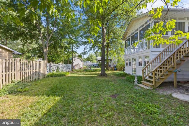817 BELFAST RD, Waldorf, MD 20602