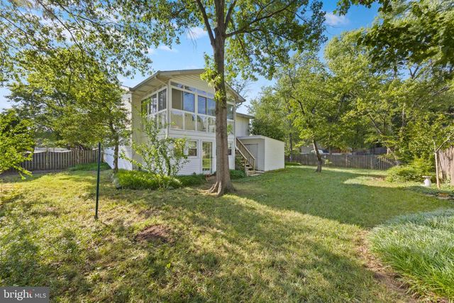 817 BELFAST RD, Waldorf, MD 20602