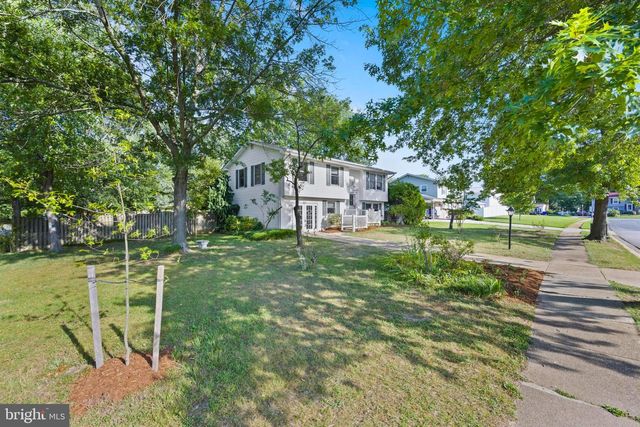 817 BELFAST RD, Waldorf, MD 20602