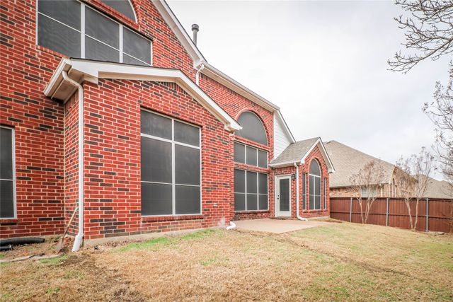 9130 Bottlebrush Lane, Irving, TX 75063