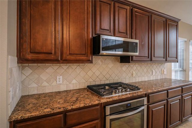 9130 Bottlebrush Lane, Irving, TX 75063