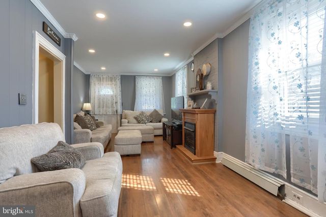 221 W MAIN ST, Newmanstown, PA 17073