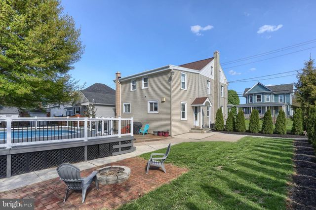 221 W MAIN ST, Newmanstown, PA 17073