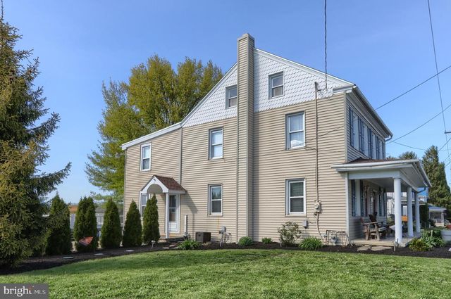 221 W MAIN ST, Newmanstown, PA 17073