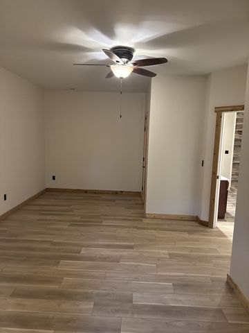 527 Hickory Ridge Rd, Gallatin, TN 37066