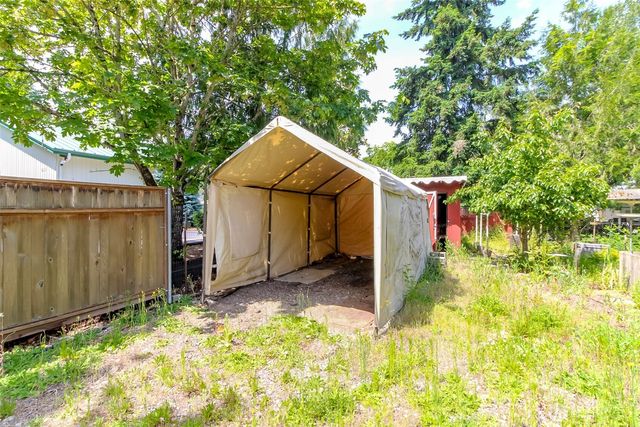 14523 Pioneer Way E, Puyallup, WA 98372