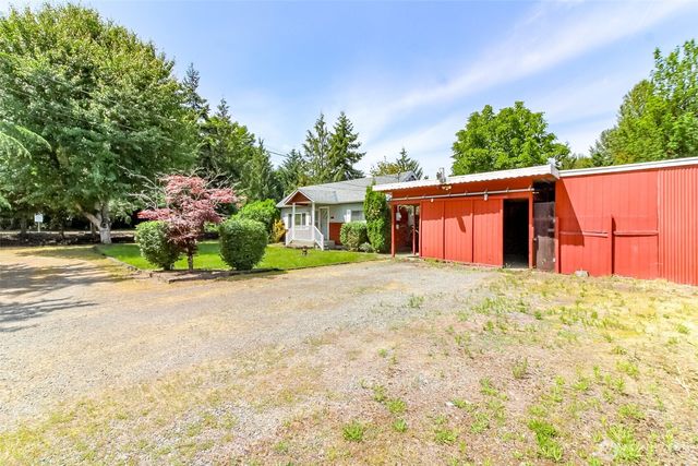 14523 Pioneer Way E, Puyallup, WA 98372