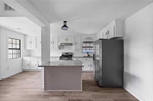 7616 Elm Street, Houston, TX 77023