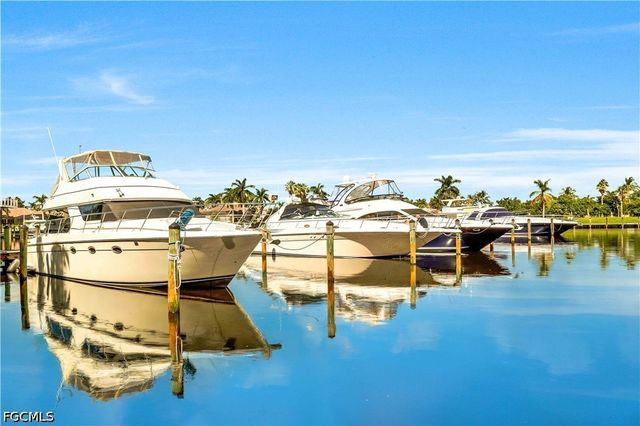 5781 Cape Harbour DR 1201, Cape Coral, FL 33914