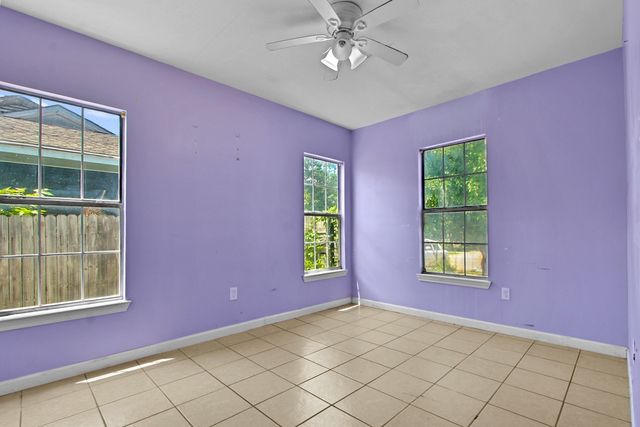 3829 Willing Avenue, Fort Worth, TX 76110
