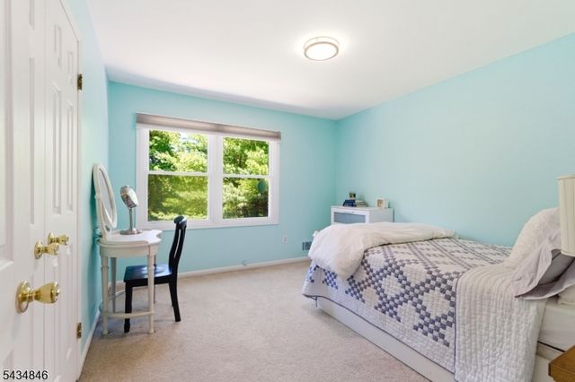 114 Wagon Wheel Rd, Sparta Twp., NJ 07871