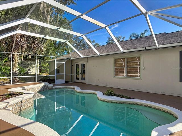 1056 SHADY HOLLOW DRIVE, Deland, FL 32724