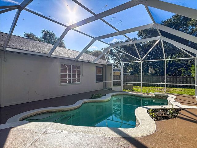 1056 SHADY HOLLOW DRIVE, Deland, FL 32724