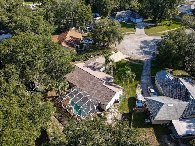 1056 SHADY HOLLOW DRIVE, Deland, FL 32724