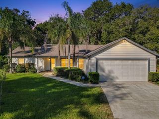 1056 SHADY HOLLOW DRIVE, Deland, FL 32724