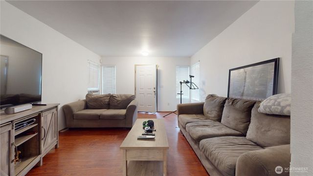 14904 99th Ave Se, Yelm, WA 98597