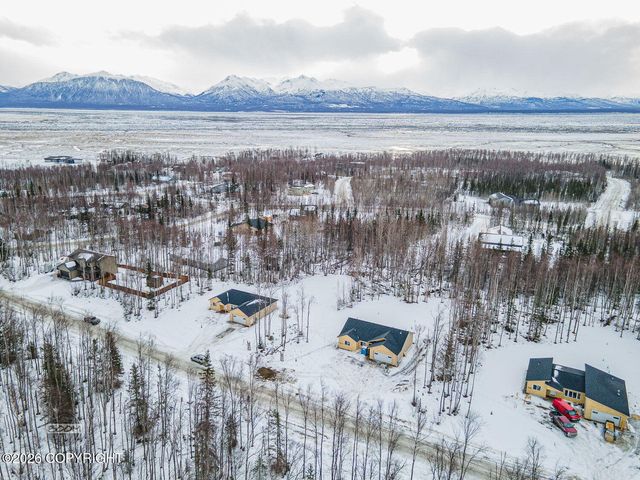 7550 W Hentila Street, Wasilla, AK 99623