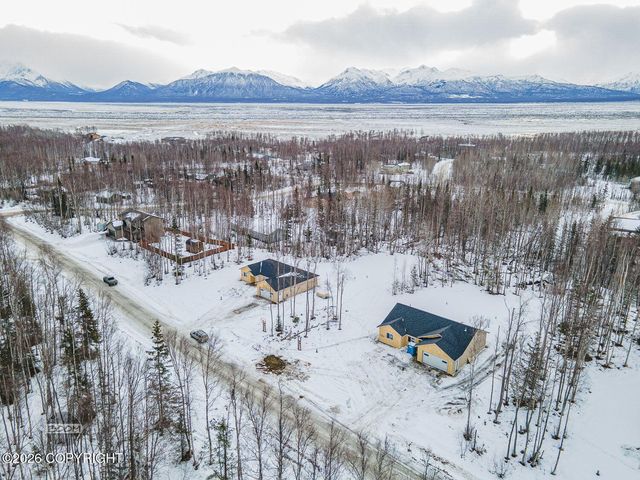 7550 W Hentila Street, Wasilla, AK 99623