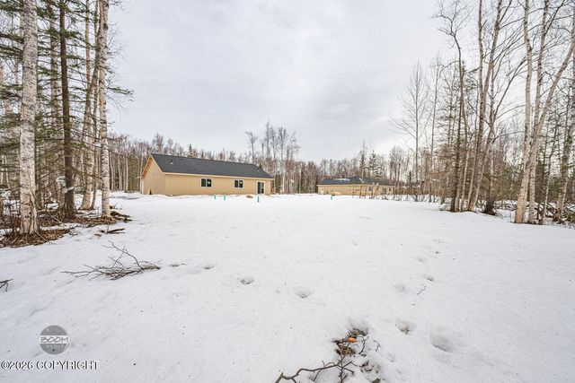 7550 W Hentila Street, Wasilla, AK 99623