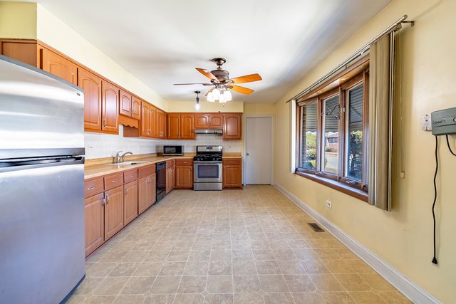 1101 Lucas Street, Calumet City, IL 60409